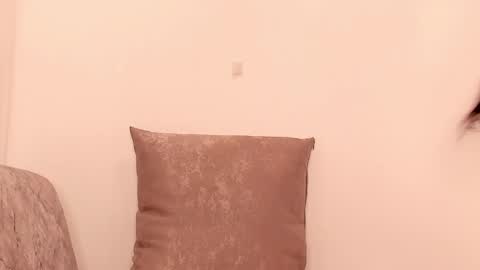 Megan Miller online show from April 15, 12:06 pm