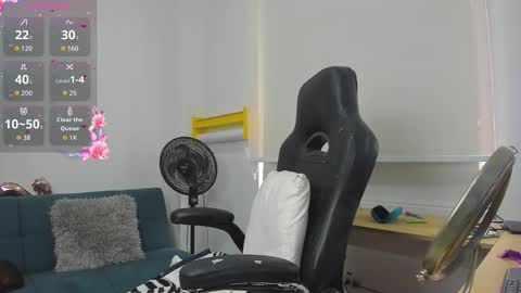 Juli online show from October 1, 6:35 pm