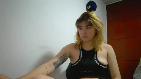 Mia-foster online show from March 20, 1:32 am