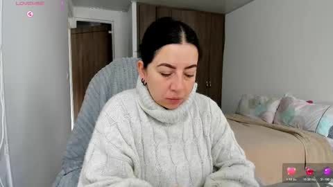 _miss_coco_ online show from February 17, 12:37 pm