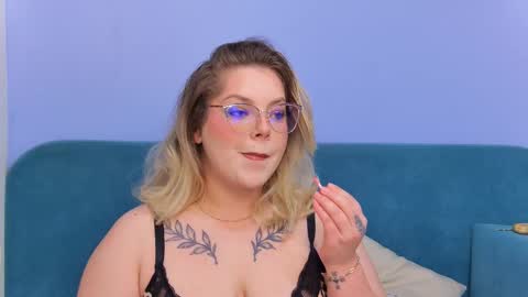 Fiona online show from November 26, 4:24 am