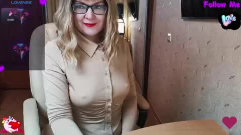 MagicWoman online show from March 12, 4:08 am