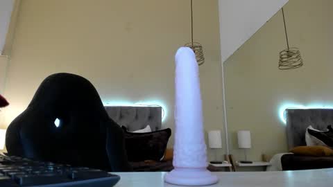 Natalie online show from November 17, 9:10 am