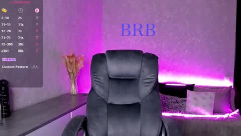 Megan online show from December 4, 7:54 am