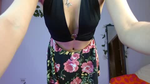 _nayade_ online show from December 14, 11:56 pm