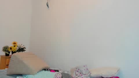 Nina online show from October 3, 3:55 am