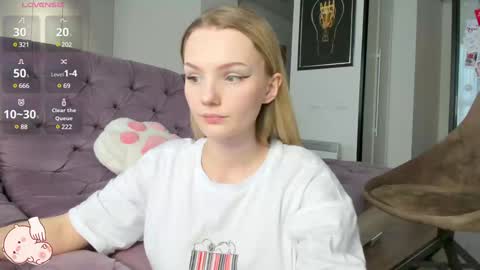 Tina online show from January 9, 8:24 am