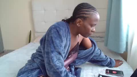 Peach online show from April 12, 9:34 am