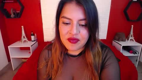 Laura online show from February 4, 6:55 pm