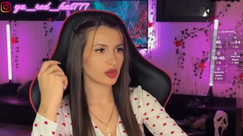 -RED HAT- online show from April 5, 6:07 pm