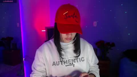  SantaLove  online show from September 25, 7:23 pm