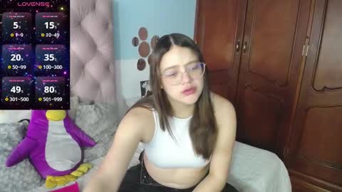 Sarah online show from December 27, 2:23 pm