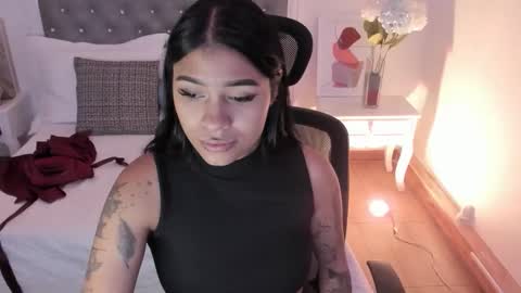 Sharlot online show from February 26, 2:16 pm