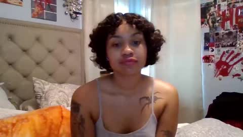 _sickobaby online show from September 8, 5:45 pm