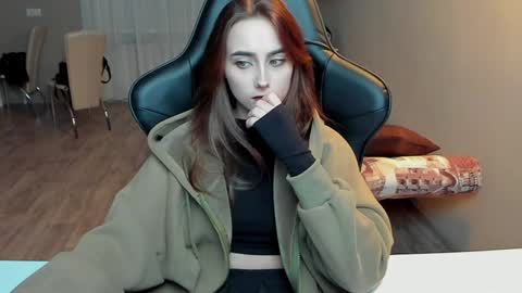 _silverdream online show from February 4, 5:23 pm