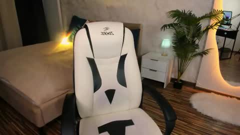 Brittany online show from October 1, 2:22 pm