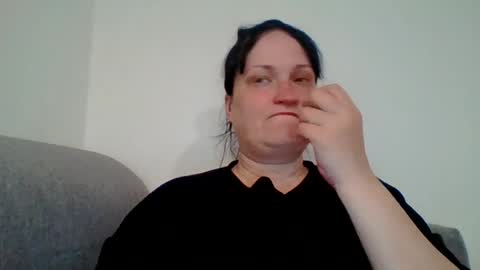 Melisa online show from July 7, 6:10 pm