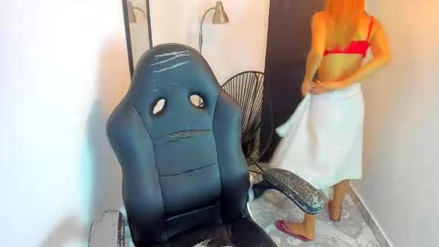 Valerie online show from May 16, 7:57 pm