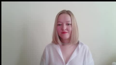 _sweet_smile_ online show from October 6, 9:04 am