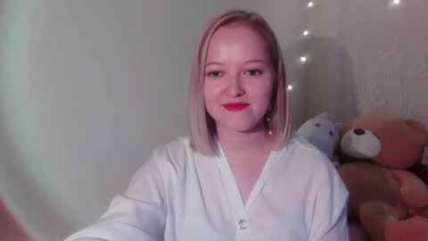 _sweet_smile_ online show from October 12, 4:20 pm