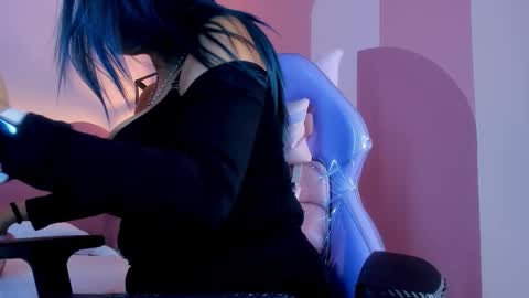 _valeryboobs_ online show from November 22, 12:52 pm