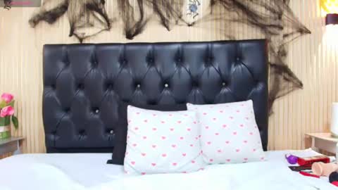 Veronica  online show from October 16, 4:37 am