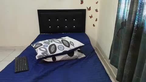 _victoriia_971 online show from February 20, 12:36 pm