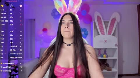 Luisa  online show from April 11, 7:45 am