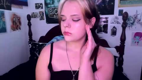  xxalexx online show from October 7, 2:49 am