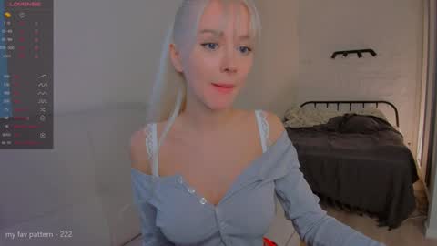 Tessa -  online show from December 20, 11:00 am