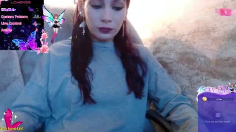 Yuyi online show from June 4, 3:01 am