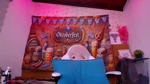 Aisha online show from September 23, 11:52 am