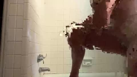 a_rae93 online show from October 18, 8:10 pm