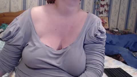 NINA online show from October 17, 6:33 pm