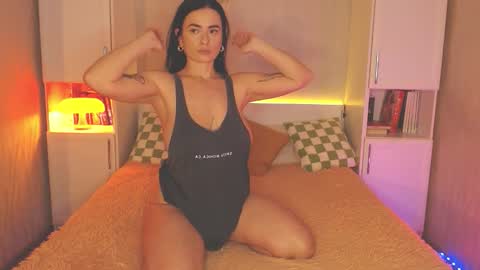 Lea online show from November 15, 6:31 pm