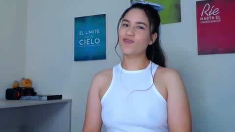 Abbie Hard  --------------- Streaming from 0800 - 0400 UTC-5 online show from December 21, 7:38 pm