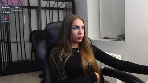 ABBY LAKER online show from October 9, 4:55 pm