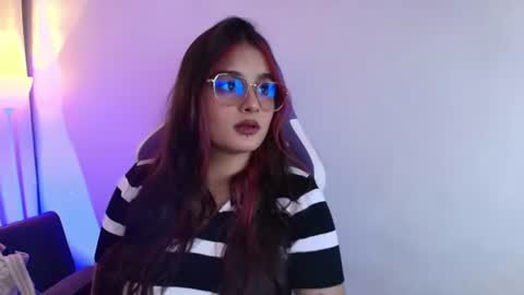 abby_raschell online show from July 7, 3:20 am