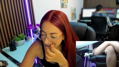 Abby Stones online show from February 6, 11:42 am