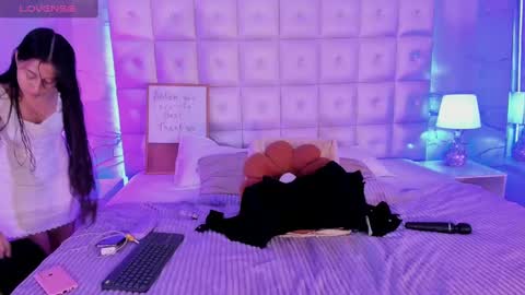 Abigail online show from December 7, 11:07 am