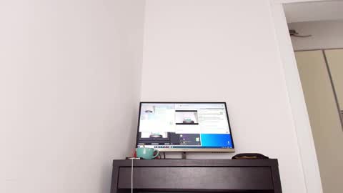 Mermaid online show from March 5, 8:10 am