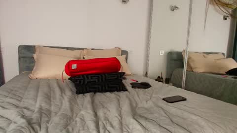 Mermaid online show from March 3, 7:53 pm