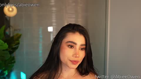 abie_owen online show from February 28, 11:26 pm