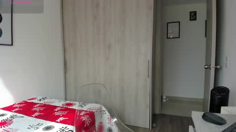 abigail online show from December 14, 2:00 pm