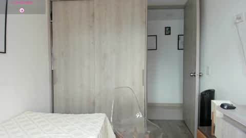 abigail online show from January 14, 8:48 pm