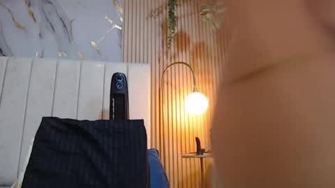 abigailowensss online show from September 10, 11:21 am