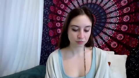 Adalyn online show from December 4, 7:43 am