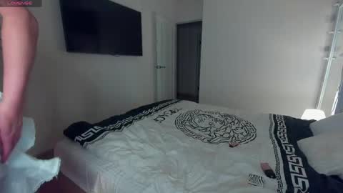 Sabi online show from April 3, 5:33 pm