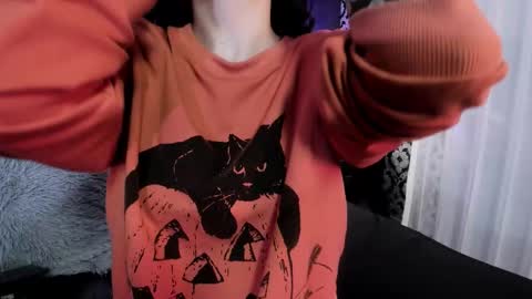 Ade  online show from October 2, 8:03 pm