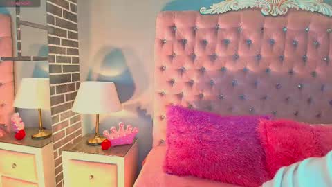 Adelaine online show from October 4, 6:19 am